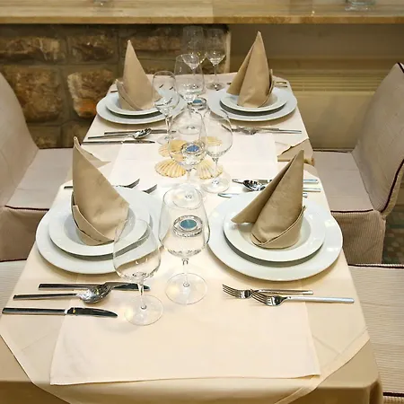 Eugenia Hotel